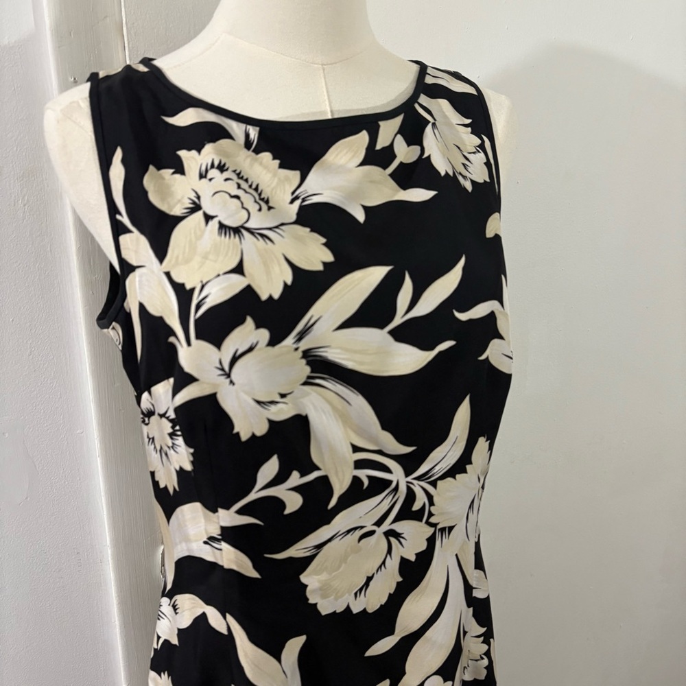 Ann Taylor 100% Silk Black Cream Floral Sleeveless Dress Sz 8 Classic Preppy - Picture 2 of 8